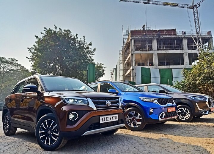   Kia Sonet vs Nissan Magnite vs Toyota Urban Cruiser Kia Sonet, Nissan Magnite की Toyota Urban Cruiser... कोणती कार आहे सर्वाधिक चांगली?