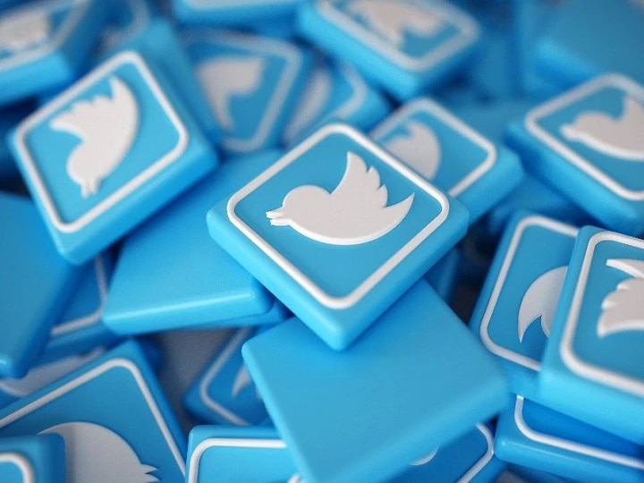 Twitter Government Stand-Off SC Sends Notice to Twitter and Centre Amid Restrictions on Social Media ट्विटर वर भारतविरोधी कारवायांवर लगाम घालण्याची मागणी, सर्वोच्च न्यायालयाची केंद्रासह कंपनीला नोटीस