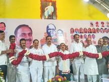 बॅनरवर फोटो नसल्याने जळगावात राष्ट्रवादीतील गटबाजी प्रदेशाध्यक्षांसमोर उघड