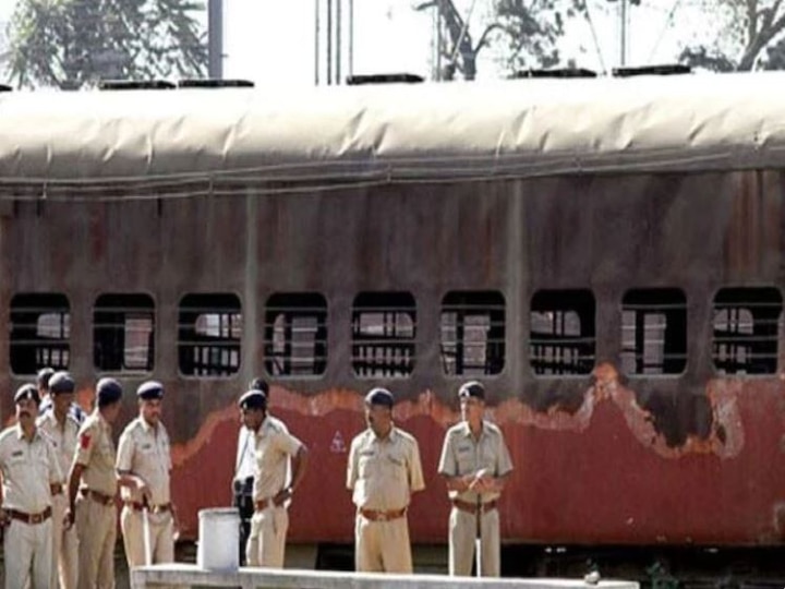 godhra train coach burning case prime accused arrested after 19 years गोधरा हत्याकांडातील आरोपीला 19 वर्षांनंतर अटक, 2002 पासून होता फरार