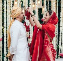 Dia Mirza Wedding Photos | सप्तपदींपासून लग्नविधींपर्यंत दिया मिर्झा आणि वैभव रेखी यांचा Wedding Album