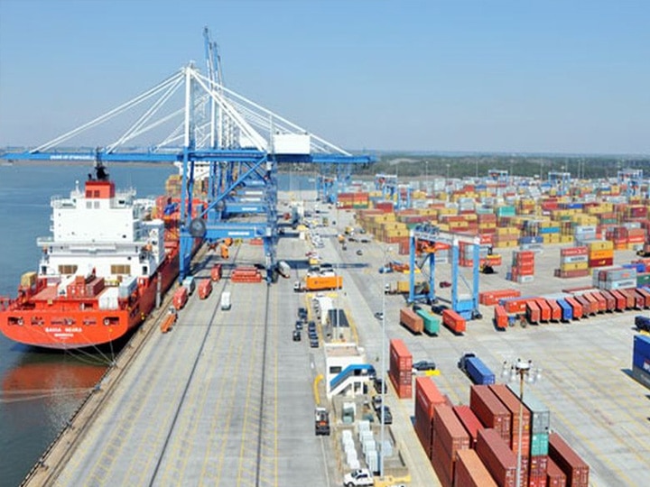 APSEZ Adani Ports acquired Dighi Port Maharashtra Company invest ten thousand crore to build new gateway Dighi Port: दिघी बंदरात अदानी उद्योग समुहाची 10 हजार कोटी रुपयांची गुंतवणूक, बंदराचे अधिग्रहण पूर्ण