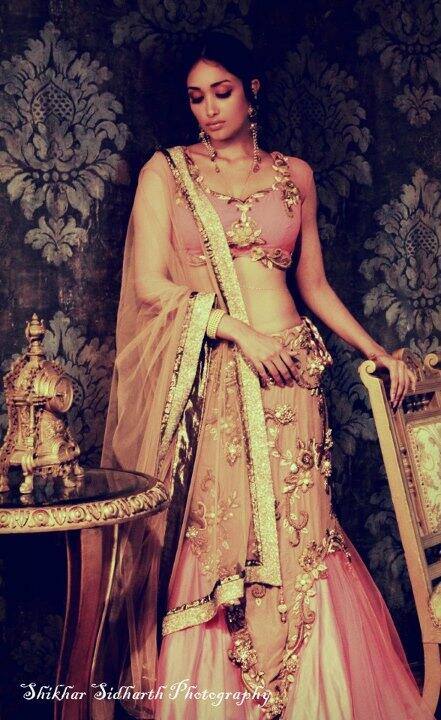 पोलिसांनी जियाच्या मृत्यू प्रकरणी सूरज पांचोलीला अटक केली आणि तुरुंगात टाकलं. नंतर त्याला जामीन मिळाला.