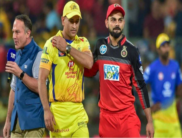 Ipl 2021 MS Dhoni Virat Kohli salary for RCB CSK teams know per match salary for captains IPL teams IPL 2021 Captain Salary: विराट कोहली ते महेंद्रसिंह धोनी... आयपीएलमधील कर्णधारांना किती मानधन मिळतं?