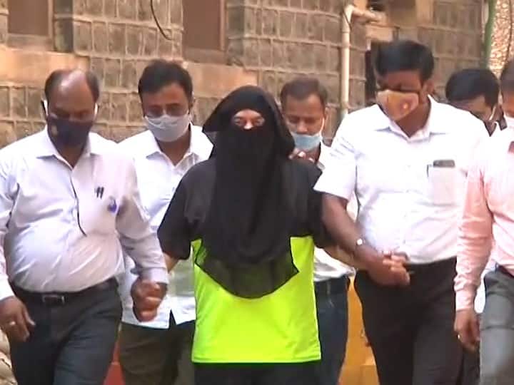 Mumbai Police get gangster Ravi Pujari s custody till March 9 Ravi Pujari | गँगस्टर रवी पुजारीचा ताबा मिळवण्यास मुंबई पोलिसांना यश, अनेक गुंतागुंतीची प्रकरणं उघडकीस येणार?