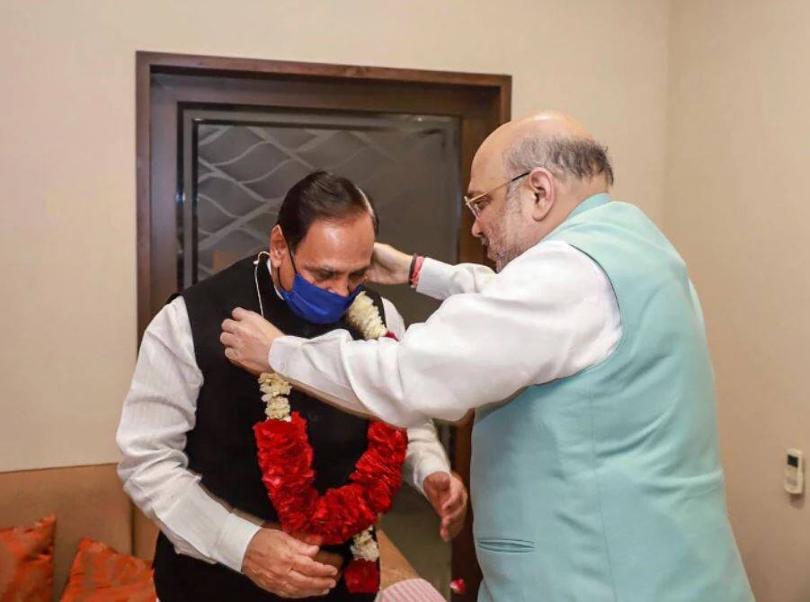 gujarat bjp won local body election in huge differences, win 489 seat in six mahapalika Gujrat Election : गुजरातमध्ये महापालिका निवडणुकीत भाजपची मुसंडी, 483 जागा जिंकण्यात यश