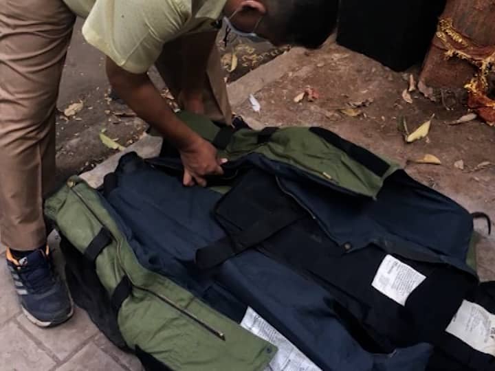 . मुंबईतील अँटिलिया या निवासस्थानाजवळ जिलेटिनचा साठा सापडला