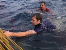 Rahul Gandhi at Kerala : मासेमारीसाठी थेट पाण्यातच उतरले राहुल गांधी!