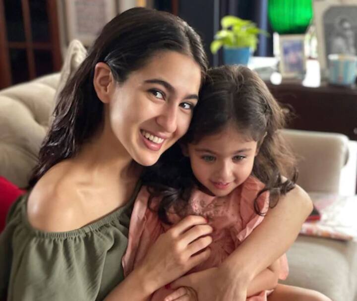 साराला ज्यावेळी वेळ मिळतो त्यावेळी ती आपल्या भावंडांसोबत वेळ घालवते. 