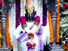 In Pics | सावळे सुंदर, रुप मनोहर... विठ्ठल मंदिराला एक टन फुलांची सजावट