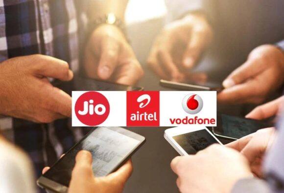 येत्या दिवसांत महागणार मोबाईल Prepaid Plans; आताच करुन घ्या वर्षभराचा रिचार्ज 