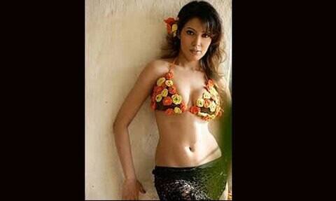 अंजली भाभीनंतर आता बबीता विषयी सांगायचं झालं तर ती शोमध्ये जितकी मॉडर्न दिसली तितकीच बोल्ड खऱ्या आयुष्यातही आहे. आपल्याला खात्री नसल्यास, हे फोटो पहा. (Photo Credit - Instagram)