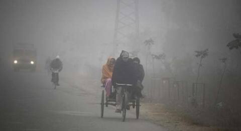 ਪੰਜਾਬ-ਹਰਿਆਣਾ ’ਚ ਠੰਢ ਕੱਢੇ ਵੱਟ, ਜ਼ੀਰੋ ਨੇੜੇ ਪਹੁੰਚਿਆ ਪਾਰਾ ਪੰਜਾਬ-ਹਰਿਆਣਾ ’ਚ ਠੰਢ ਕੱਢੇ ਵੱਟ, ਜ਼ੀਰੋ ਨੇੜੇ ਪਹੁੰਚਿਆ ਪਾਰਾ