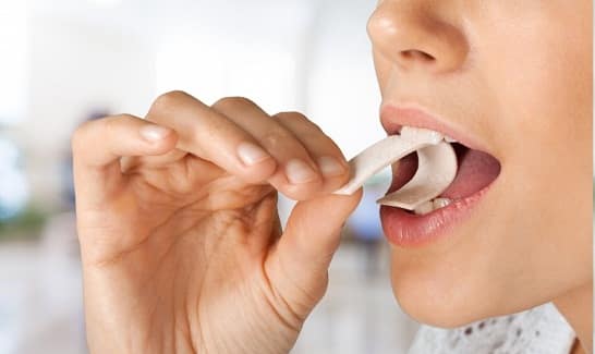 ਸਿੰਗਾਪੁਰ ਵਿੱਚ ਚਿਊਇੰਗਮ 'ਤੇ ਬੈਨ ਹੈ। 