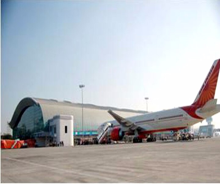 Amritsar airport among 6 up for privatisation ਹੁਣ ਅੰਮ੍ਰਿਤਸਰ ਸਣੇ ਦੇਸ਼ ਦੇ ਛੇ ਹਵਾਈ ਅੱਡੇ ਵੇਚਣ ਦੀ ਤਿਆਰੀ