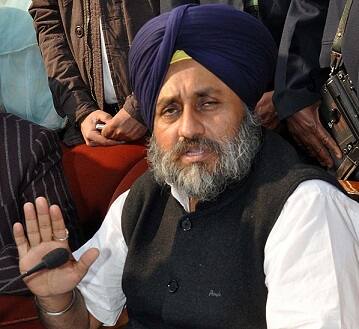 ਬੁੱਧਵਾਰ ਨੂੰ ਖਰੜ ਵਿੱਚ ਸੁਖਬੀਰ ਬਾਦਲ ਵਿਕਾਸ ਕਾਰਜਾਂ ਦੇ ਦਮਗਜੇ ਮਾਰ ਰਹੇ ਸਨ।