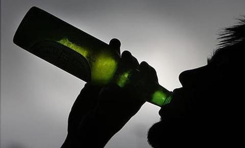 ਹੁਣ ਸੋਨੀਪਤ 'ਚ ਜ਼ਹਿਰੀਲੀ ਸ਼ਰਾਬ ਕਹਿਰ, ਕਈ ਲੋਕਾਂ ਦੀ ਮੌਤ ਹੁਣ ਸੋਨੀਪਤ 'ਚ ਜ਼ਹਿਰੀਲੀ ਸ਼ਰਾਬ ਕਹਿਰ, ਕਈ ਲੋਕਾਂ ਦੀ ਮੌਤ