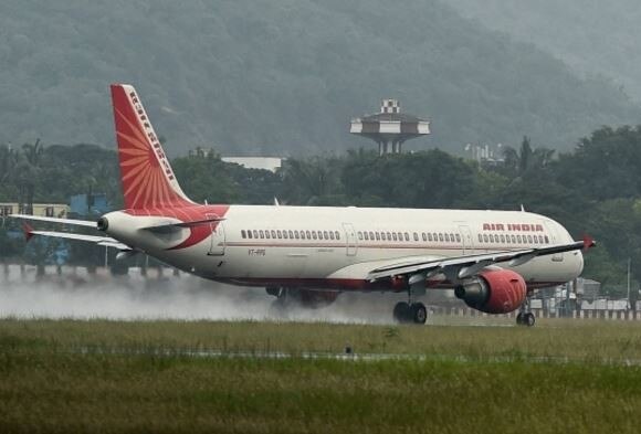 Flights cancelled due to bad weather ਬਰਫਬਾਰੀ ਅਤੇ ਖਰਾਬ ਮੌਸਮ ਨਾਲ ਹਵਾਈ ਉਡਾਣਾਂ ਪ੍ਰਭਾਵਿਤ