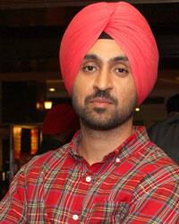 ਪ੍ਰੋ ਕਬੱਡੀ ਲੀਗ ਦਾ ਚੌਥਾ ਸੀਜ਼ਨ 25 ਜੂਨ ਤੋਂ 31 ਜੁਲਾਈ ਤਕ ਖੇਡਿਆ ਜਾਣਾ ਹੈ। ਇਸ ਲੀਗ 'ਚ 8 ਟੀਮਾਂ ਹਿੱਸਾ ਲੈਂਦੀਆਂ ਨਜ਼ਰ ਆਉਣਗੀਆਂ। ਅੰਕੜੇ ਦਰਸ਼ਾਉਂਦੇ ਹਨ ਕਿ ਕਬੱਡੀ ਲੀਗ ਦੀ ਵਿਊਅਰਸ਼ਿਪ ਲਗਾਤਾਰ ਹਰ ਸੀਜ਼ਨ 'ਚ ਵਧਦੀ ਜਾ ਰਹੀ ਹੈ। 