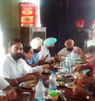 ਪਹਿਲਵਾਨ ਦੇ ਢਾਬੇ \'ਤੇ ਮਹਾਰਾਜਾ