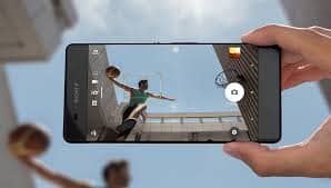 ਡਾਇਮੈਨਸ਼ਨ: 143.6x66.8x7.9mm, ਵਜ਼ਨ: 138 ਗ੍ਰਾਮ 