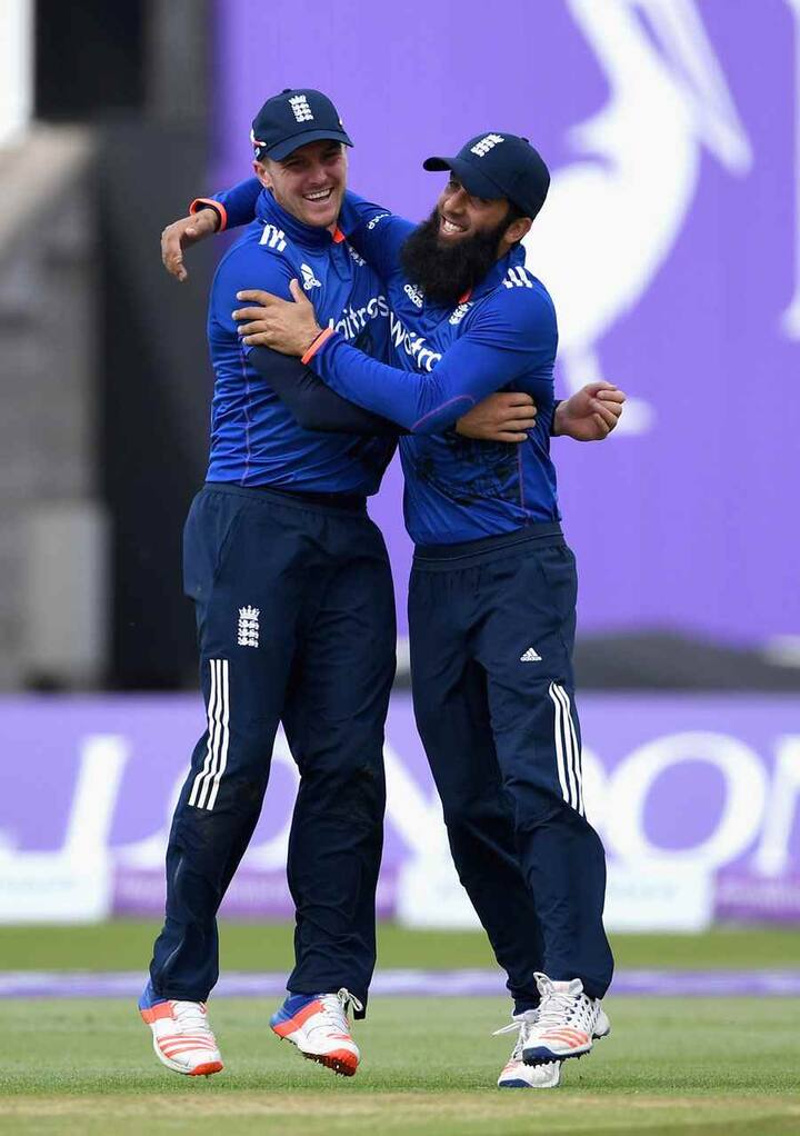 ਅੰਤ 'ਚ ਹੇਲਜ਼ ਨੇ 110 ਗੇਂਦਾਂ 'ਤੇ 133 ਰਨ ਦੀ ਨਾਬਾਦ ਪਾਰੀ ਖੇਡੀ। ਹੇਲਜ਼ ਦੀ ਪਾਰੀ 'ਚ 10 ਚੌਕੇ ਅਤੇ 6 ਛੱਕੇ ਸ਼ਾਮਿਲ ਸਨ। ਰੌਏ ਨੇ 95 ਗੇਂਦਾਂ 'ਤੇ ਨਾਬਾਦ 112 ਰਨ ਬਣਾਏ। ਰੌਏ ਨੇ ਆਪਣੀ ਪਾਰੀ ਦੌਰਾਨ 7 ਚੌਕੇ ਅਤੇ 4 ਛੱਕੇ ਜੜੇ। 