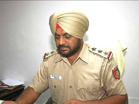 ਵੇਰਕਾ ਦੀ ਆਈਸ ਕਰੀਮ 'ਚੋਂ ਨਿੱਕਲਿਆ ਸਪੋਲੀਆ, ਦੇਖੋ ਹੈਰਾਨੀਜਨਕ  ਤਸਵੀਰਾਂ