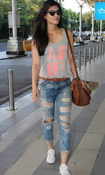 ਇਨ੍ਹਾਂ ਤਰੀਕਿਆਂ ਨਾਲ \'Ripped Jeans\' ਨੂੰ ਸਟਾਈਲਿਸ਼ ਬਣਾ ਰਹੇ ਨੇ ਸਲੈਬਜ਼