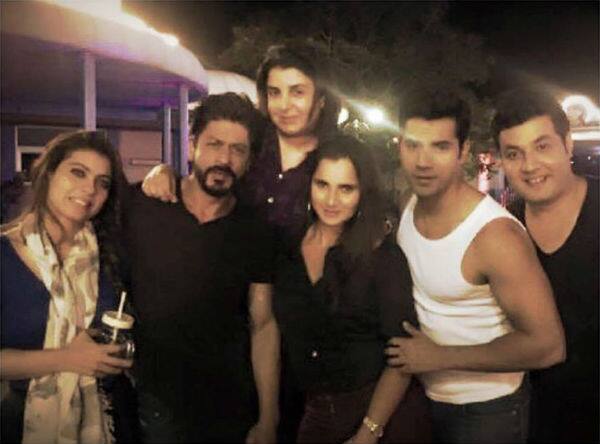 ਉਨ੍ਹਾਂ ਨੇ ਦੱਸਿਆ ਕਿ 'ਇਹ ਉਸਦੀ ਕਿਤਾਬ ਹੈ ਅਤੇ ਇਸ 'ਚ ਉਸਦੀ ਜ਼ਿੰਦਗੀ ਨਾਲ ਜੁੜੇ ਸਾਰੇ ਅਹਿਮ ਪਲ ਦਰਸ਼ਾਏ ਗਏ ਹਨ। ਇਸ 'ਚ ਸਾਨੀਆ ਨਾਲ ਜੁੜੇ ਵਿਵਾਦਾਂ ਦਾ ਜਿਕਰ ਵੀ ਕੀਤਾ ਗਿਆ ਹੈ।' 