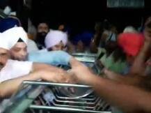 ਕੇਜਰੀਵਾਲ ਨੇ ਹਰਿਮੰਦਰ ਸਾਹਿਬ ਵਿਖੇ ਭੁੱਲ ਬਖਸ਼ਾਈ