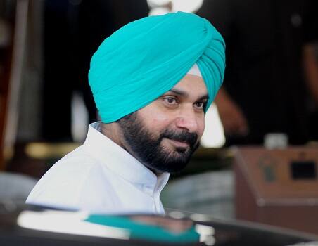 ਸਿੱਧੂ ਨੂੰ ਕੇਜਰੀਵਾਲ ਦਾ ਸਲੂਟ