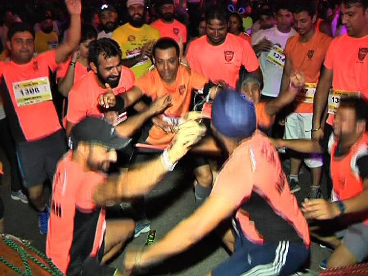 ਮਹਿਲਾ ਸੇਫਟੀ ਦੇ ਮਕਸਦ ਨਾਲ ਕਰਵਾਈ ਗਈ ਇਸ ਹਾਫ ਮੈਰਾਥਨ 'ਚ ਵੱਡੀ ਸੰਖਿਆ 'ਚ ਪ੍ਰਤੀਭਾਗੀ ਹਿੱਸਾ ਲੈਣ ਪਹੁੰਚੇ। ਇਸ ਈਵੈਂਟ 'ਚ ਲਗਭਗ 500 ਲੋਕਾਂ ਨੇ ਹਿੱਸਾ ਲਿਆ। 