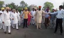 ਕੇਜਰੀਵਾਲ ਸਮਰਥਕਾਂ \'ਤੇ ਪੰਜਾਬ ਪੁਲਿਸ ਦੀ ਸਖਤੀ, ਦੇਖੋ ਤਸਵੀਰਾਂ