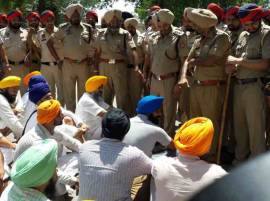 Mohkam Singh ਮੋਹਕਮ ਸਿੰਘ ਨੂੰ ਪੁਲਿਸ ਨੇ ਹਿਰਾਸਤ 'ਚ ਲਿਆ