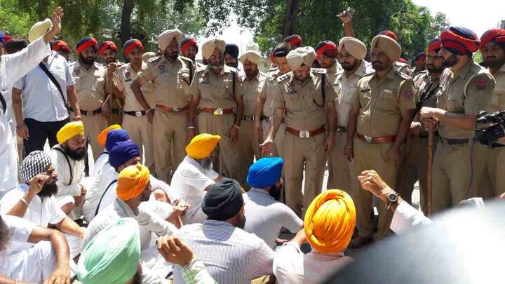 ਉਨ੍ਹਾਂ ਇਸ ਨੂੰ ਪੰਜਾਬ ਦੇ ਲੋਕਾਂ ਨਾਲ ਬਹੁਤ ਵੱਡਾ ਧੋਖਾ ਕਰਾਰ ਦਿੱਤਾ। 