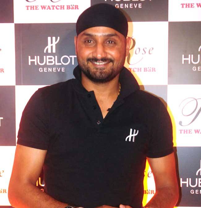 ਭੱਜੀ ਨੂੰ ਦੀਪਾ 'ਤੇ ਮਾਣ - Follow Harbhajan SinghVerified account @harbhajan_singh Well done DIPA KARMAKAR so proud of you..????????????????????????????????????