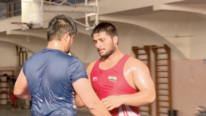 ਰੈਸਲਿੰਗ 'ਚ ਕੱਲ ਭਾਰਤ ਨੇ ਓਲੰਪਿਕ ਦਾ ਦੂਜਾ ਮੈਚ ਖੇਡਿਆ। ਰੈਸਲਿੰਗ ਦੀ ਗਰੀਕੋ ਰੋਮਨ ਸਟਾਈਲ 'ਚ ਹਰਦੀਪ ਸਿੰਘ ਭਾਰਤ ਦੀ ਦਾਵੇਦਾਰੀ ਪੇਸ਼ ਕਰਦੇ ਨਜਰ ਆਏ। ਹਰਦੀਪ ਨੂੰ ਪਹਿਲੇ ਹੀ ਮੈਚ 'ਚ ਟਰਕੀ ਦੇ ਭਲਵਾਨ ਨੇ ਮਾਤ ਦੇ ਦਿੱਤੀ। 