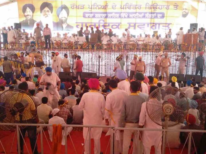 'ਆਪ' ਦੇ ਲੀਡਰ ਭਗਵੰਤ ਮਾਨ ਨੇ ਕਿਹਾ ਕਿ ਅੱਜ ਦੁੱਖ ਹੈ ਕਿ ਲੱਖਾਂ ਭੈਣਾਂ ਰੋਜ਼ਾਨਾ ਪੁਲਿਸ ਤੋਂ ਕੁੱਟ ਖਾ ਕੇ ਜਾਂਦੀਆਂ ਹਨ।