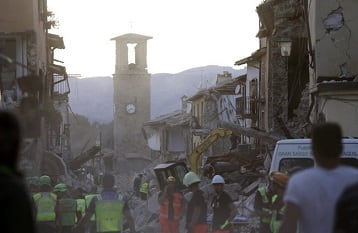 ਭੂਚਾਲ ਕਾਰਨ ਜਾਨ ਅਤੇ ਮਾਲ ਦਾ ਭਾਰੀ ਨੁਕਸਾਨ ਹੋਇਆ। 