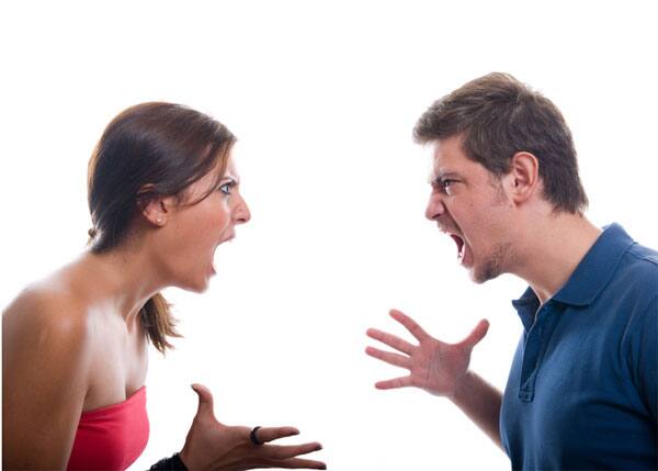 ਪਾਰਟਨਰ ਦੀ ਕਿਸੇ ਨਾਲ ਤੁਲਨਾ ਕਰਨਾ- ਕਈ ਪੁਰਸ਼ ਆਪਣੇ ਪਾਰਟਨਰ ਦੀ ਤੁਲਨਾ ਆਪਣੇ ਆਲੇ-ਦੁਆਲੇ ਦੀਆਂ ਮਹਿਲਾਵਾਂ ਜਾਂ ਫਿਰ ਆਪਣੀ ਐਕਸ ਪਾਰਟਨਰ ਨਾਲ ਕਰ ਦਿੰਦੇ ਹਨ। ਜਦਕਿ ਅਜਿਹੀਆਂ ਚੀਜ਼ਾਂ ਕਰਨ ਤੋਂ ਬਚਣਾ ਚਾਹੀਦਾ ਹੈ। 