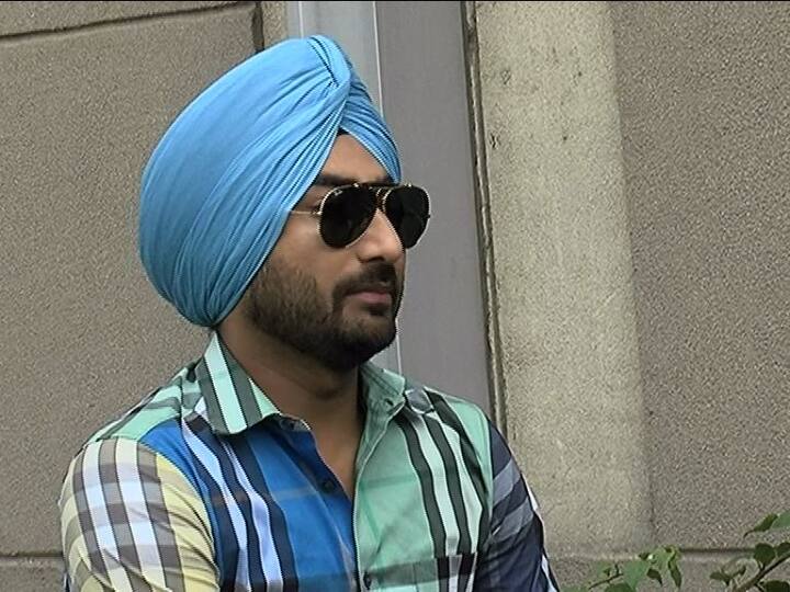 ਫਿਲਮ 'ਤੂਫਾਨ ਸਿੰਘ' 15 ਜੁਲਾਈ ਨੂੰ ਰਿਲੀਜ਼ ਹੋਣ ਵਾਲੀ ਸੀ ਪਰ ਸੈਂਸਰ ਨੇ ਸਰਟੀਫੀਕੇਟ ਦੇਣ ਤੋਂ ਇੰਕਾਰ ਕਰ ਦਿੱਤਾ ਹੈ। ਇਹ ਰਣਜੀਤ ਦੀ ਡੈਬਿਊ ਫਿਲਮ ਸੀ।