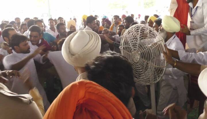 ਹੰਗਾਮਾ ਉਸ ਸਮੇਂ ਹੋਇਆ ਜਦੋਂ ਸਾਂਸਦ ਭਗਵੰਤ ਮਾਨ ਰੈਲੀ ਵਿੱਚ ਪਹੁੰਚੇ।
