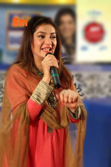 ਪਾਕਿਸਤਾਨ ਦੀ ਪ੍ਰਮੁੱਖ ਟੀ ਵੀ ਐਂਕਰ ਫਹਿਰਾ ਕਾਦਰੀ