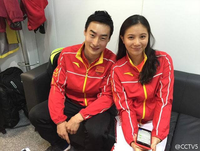 25 ਸਾਲ ਦੀ ਹੇ ਜ਼ੀ ਅਤੇ 30 ਸਾਲ ਦੇ ਕਿਨ ਕਾਈ ਪਿਛਲੇ 6 ਸਾਲ ਤੋਂ ਰਿਸ਼ਤੇ 'ਚ ਹਨ। ਕਿਨ ਕਾਈ ਨੇ ਰੀਓ 'ਚ ਪੁਰਸ਼ਾਂ ਦੇ ਸਿੰਕਰੋਨਾਈਜ਼ਡ 3 ਮੀਟਰ ਸਪਰਿੰਗਬੋਰਡ ਈਵੈਂਟ 'ਚ ਕਾਂਸੀ ਦਾ ਤਗਮਾ ਜਿੱਤਿਆ। 