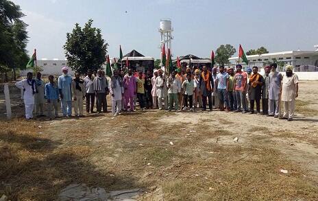 ਵੱਖ-ਵੱਖ ਥਾਵਾਂ ਤੋਂ ਚੰਡੀਗੜ੍ਹ ਵੱਲ ਕੂਚ ਕਰਦੇ ਭਾਰਤੀ ਕਿਸਾਨ ਯੂਨੀਅਨ (ਕ੍ਰਾਂਤੀਕਾਰੀ)ਦੇ ਵਰਕਰ। ਇਸ ਤੋਂ ਬਿਨਾਂ ਪਿੰਡ ਤੁੰਗ ਵਾਲੀ ਤੇ ਢਪਾਲੀ ਵਿੱਚ ਭਾਰਤੀ ਕਿਸਾਨ ਯੂਨੀਅਨ (ਡਕੌੰਦਾ) ਦੇ ਇਕੱਠਾਂ ਦੀ ਵੀ ਖ਼ਬਰ।