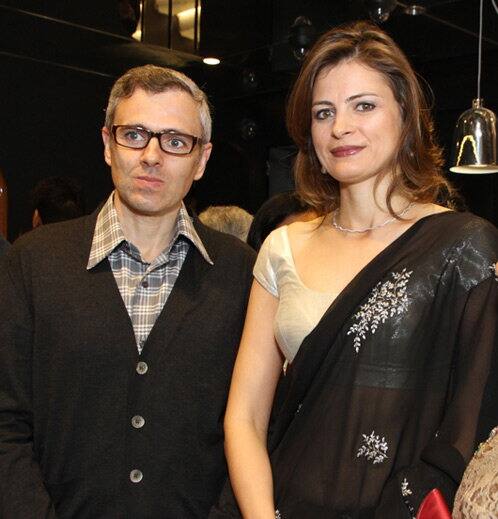 ਫਾਰੂਖ ਅਬਦੁੱਲਾ ਆਪਣਾ ਭੈਣ ਸਾਰਾ ਨਾਲ।