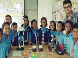 ਵੱਡੀ ਨੌਕਰੀ ਛੱਡ ਪਿੰਡਾਂ ਦੇ ਬੱਚਿਆਂ ਨੂੰ ਪੜ੍ਹਾਉਣ ਲੱਗਾ ਇਹ ਸ਼ਖ਼ਸ