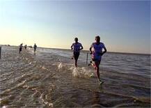 ਦਿਨ \'ਚ ਸਿਰਫ ਦੋ ਵਾਰ ਨਜ਼ਰ ਆਉਂਦੀ ਇਹ ਅਨੋਖੀ ਸੜਕ..