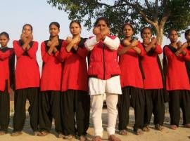 Indias Red Brigade: The 'Red Brigade' teaches a lesson to the bad guys, tells the children the difference between 'good and bad' ਵਿਗੜੈਲਾਂ ਨੂੰ ਸਬਕ ਸਿਖਾਉਂਦੀ 'ਰੈੱਡ ਬ੍ਰਿਗੇਡ', ਬੱਚਿਆਂ ਨੂੰ ਦੱਸਦੀ 'ਚੰਗੇ ਤੇ ਮੰਦੇ' ਦਾ ਫ਼ਰਕ