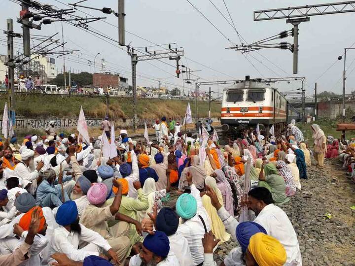 ਕਿਸਾਨ ਸੰਘਰਸ਼ ਕਮੇਟੀ ਦੇ ਉਪ ਪ੍ਰਧਾਨ ਸਰਵਨ ਸਿੰਘ ਦਾ ਕਹਿਣਾ ਹੈ ਕਿ ਉਨ੍ਹਾਂ ਦਾ ਪੂਰਾ ਕਰਜ਼ਾ ਸਰਕਾਰ ਮਾਫ ਕਰੇ ਤੇ ਜੋ ਸਰਕਾਰ ਨੇ ਕਿਸਾਨਾਂ ਨਾਲ ਸਮਝੌਤਾ ਕੀਤਾ ਹੈ ਕਿ ਬਾਸਮਤੀ ਦੇ ਰੇਟ 500 ਤੇ 1121 ਦਾ ਰੇਟ 5000 ਤੇ 1509 ਦਾ ਰੇਟ 4500 ਰੁਪਏ ਕੀਤਾ ਜਾਵੇਗਾ। 